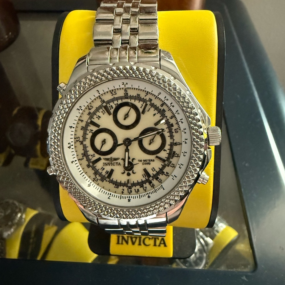 Invicta Aviator Collection